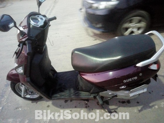 Mahindra Scooty Gusto 110 CC